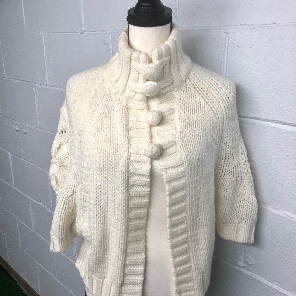 KLd Signature ❄️ beautiful winter white sweater